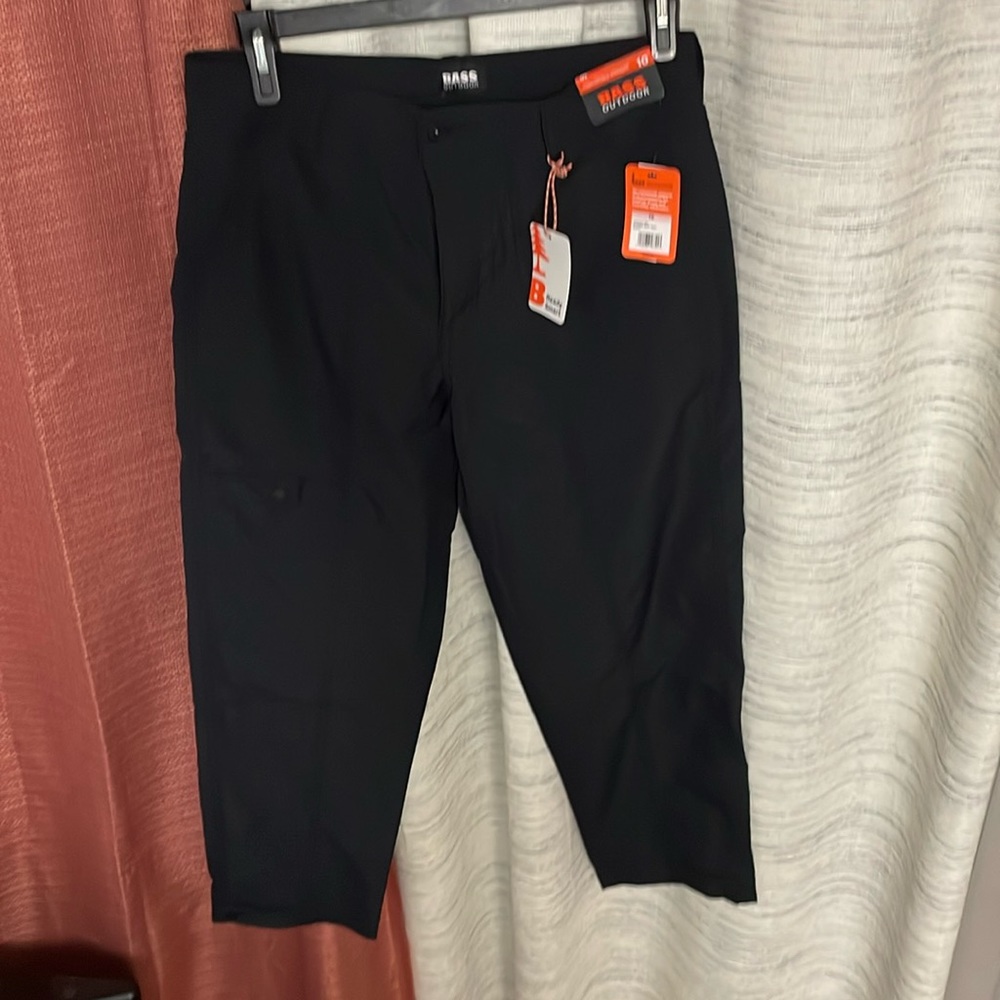 Bass outdoor cargo pants. Utility style